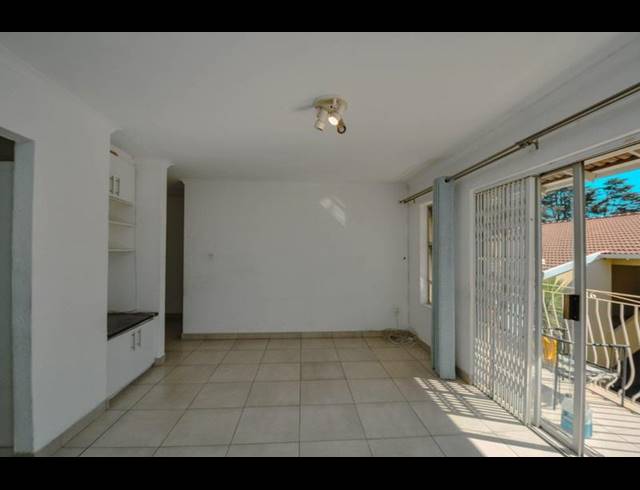 2 BEDROOM APARTMENT FOR SALE IN NORTHERN ACRES